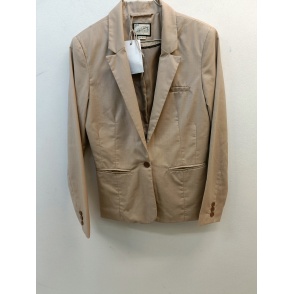 pull and bear pintsak eest
